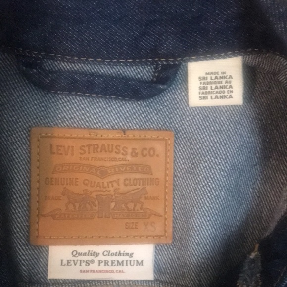 💙 Levi’s Premium Original Trucker Denim Jacket in Dark Wash (Blue) - XS - Picture 4 of 8